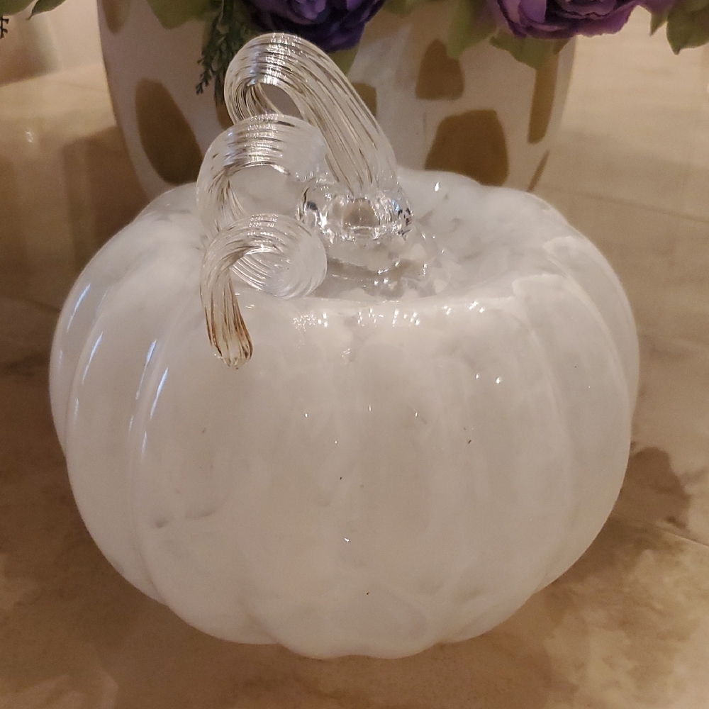 Neiman Marcus Frosted White Glass Pumpkin Sculpture Nwot